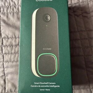 ecobee Smart Doorbell Camera in Black with Green Accents